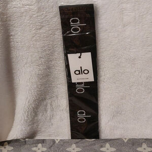 Alo Yoga Hair Band